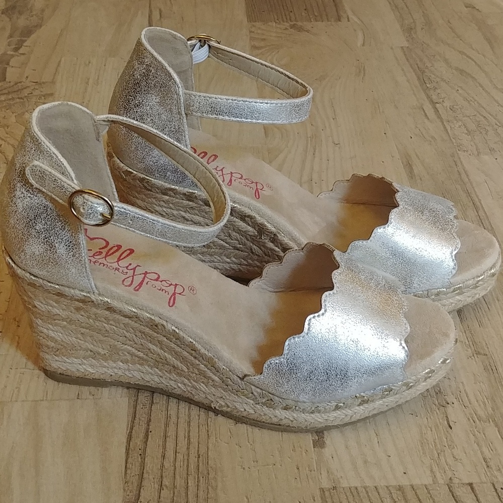 NEW Jellypop Memory Foam Metallic Espadrille Wedge Sandals